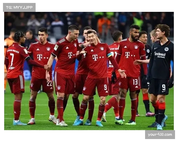 拜仁高位逼抢切断传球线路 快速反击奠定胜局